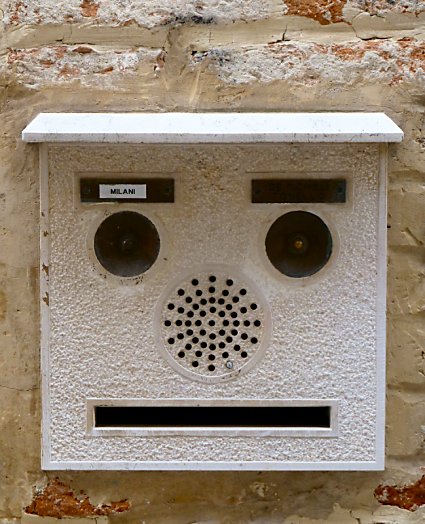 Door-buzzers-Venice.jpg