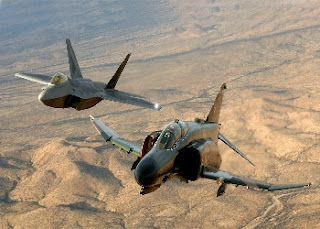 f-22+f-4.jpg